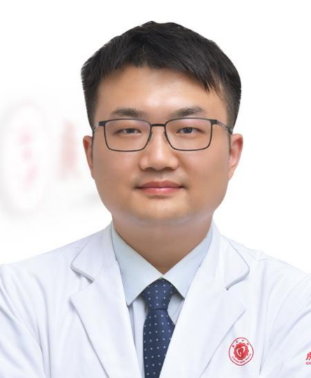 叶滔医生照片