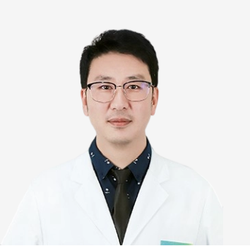 胡明博医生照片