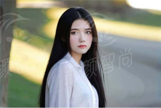 上海华美谢卫国假体丰胸技术特色：特贝茨双平面+微创操作 
