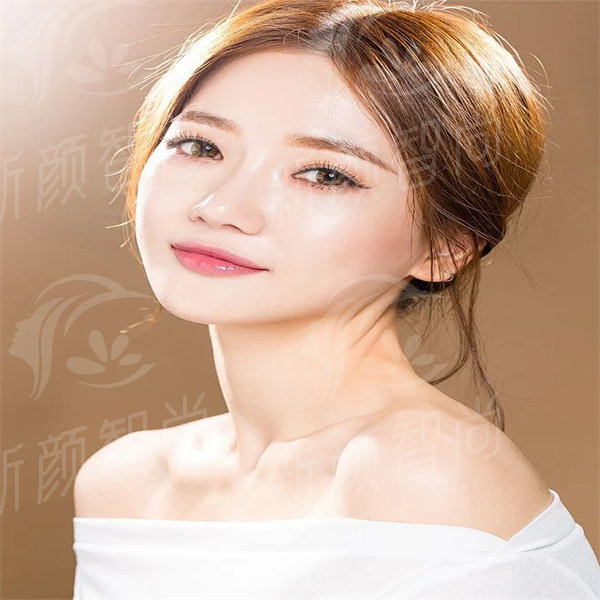 0204e7fe69a4f55d63bbe1a9f7beef7767e3ad01107b0-cieskr_fw658.jpg