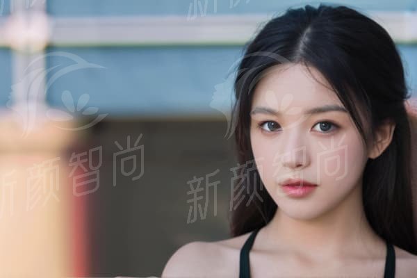上海华美医疗美容医生深度测评：谢卫国院长为何被称为"隆鼻教父"？