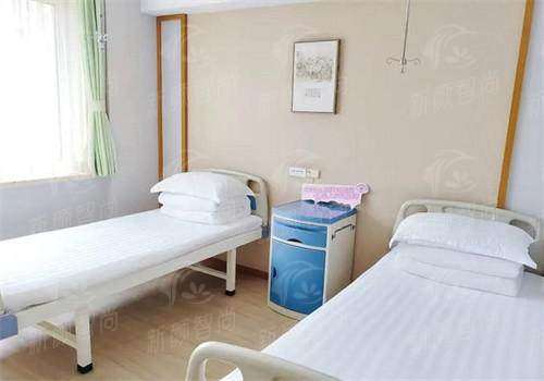 五、鞍山燕丽美容医院假体隆胸价格参考