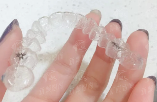 六、<strong>深圳正恩口腔医院(罗湖总店)</strong>预约挂号指南：24小时在线，轻松锁定骨干医生号