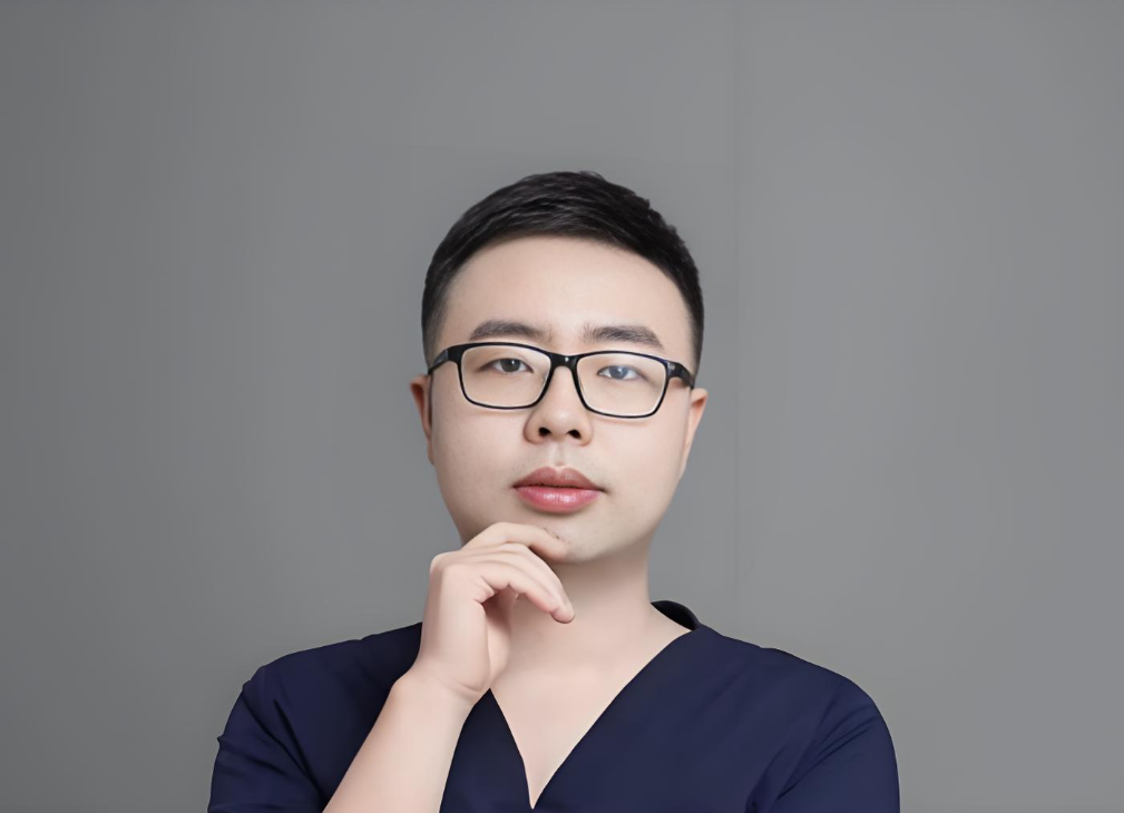 刘远程医生头像